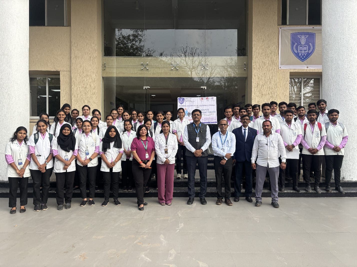 CODEIT INFOTECH recruitment drive group photograph